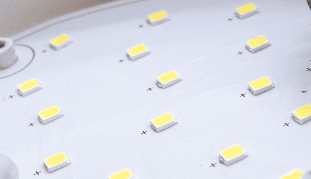 202510-尼莫防水崁燈-官網圖文_03-滿版晶片